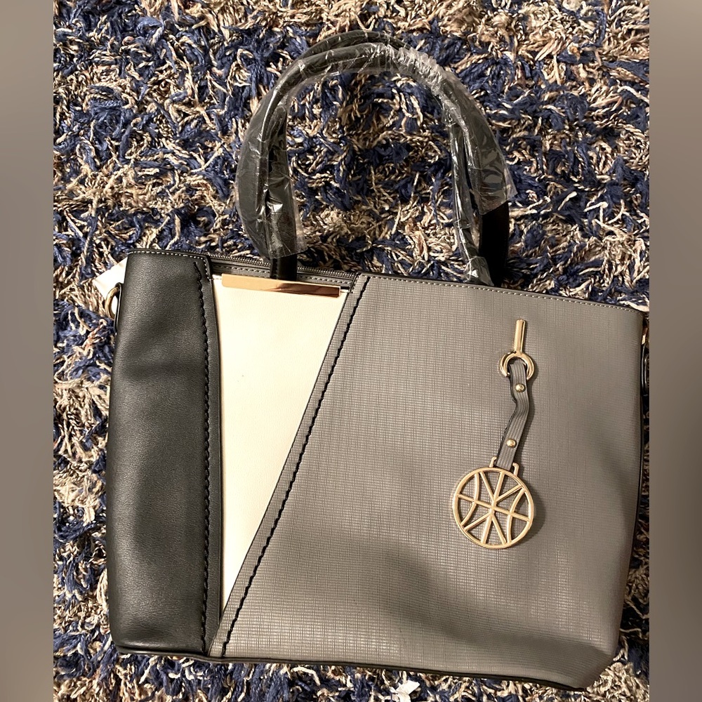 NWT 2 in 1 TOTE WITH CROSSBODY STRAP